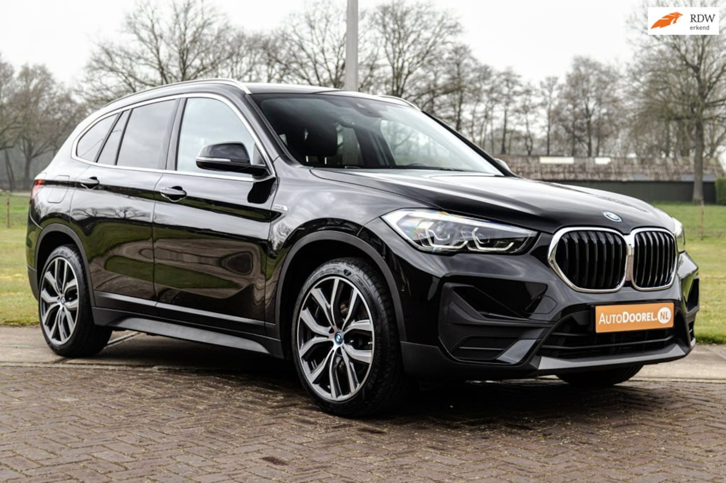 BMW X1 - XDrive25e Navigatie Sportstoelen - AutoWereld.nl
