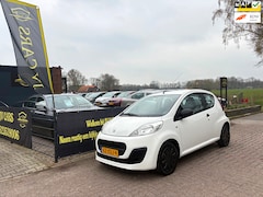 Peugeot 107 - 1.0 Access Accent AIRCO, MULTIMEDIA, AUX, STUURBEKRACHTIGING, MET APK