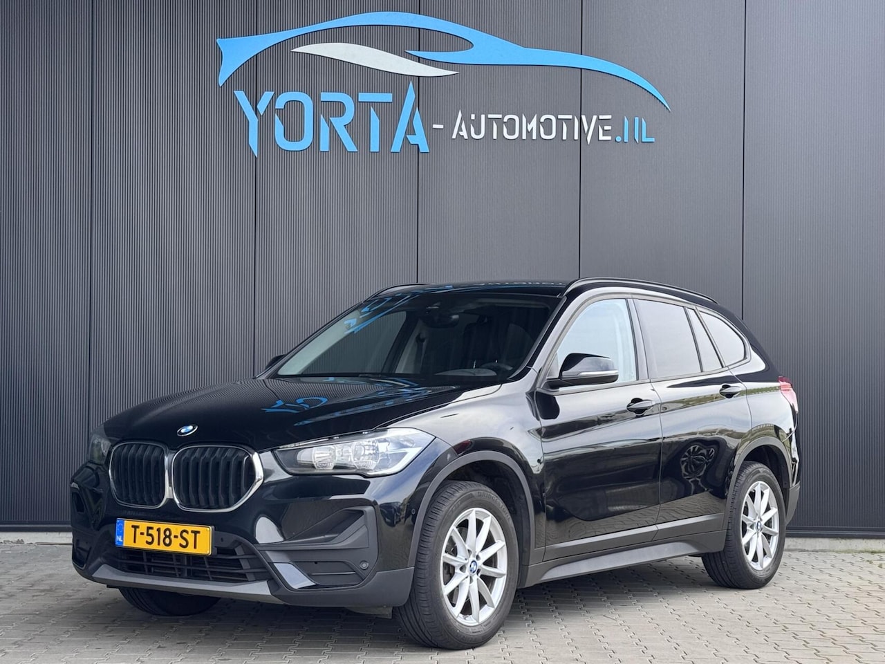 BMW X1 - sDrive18i High Executive AUTOMAAT*AFN. HAAK*LEDER*STOELVERWARMING - AutoWereld.nl