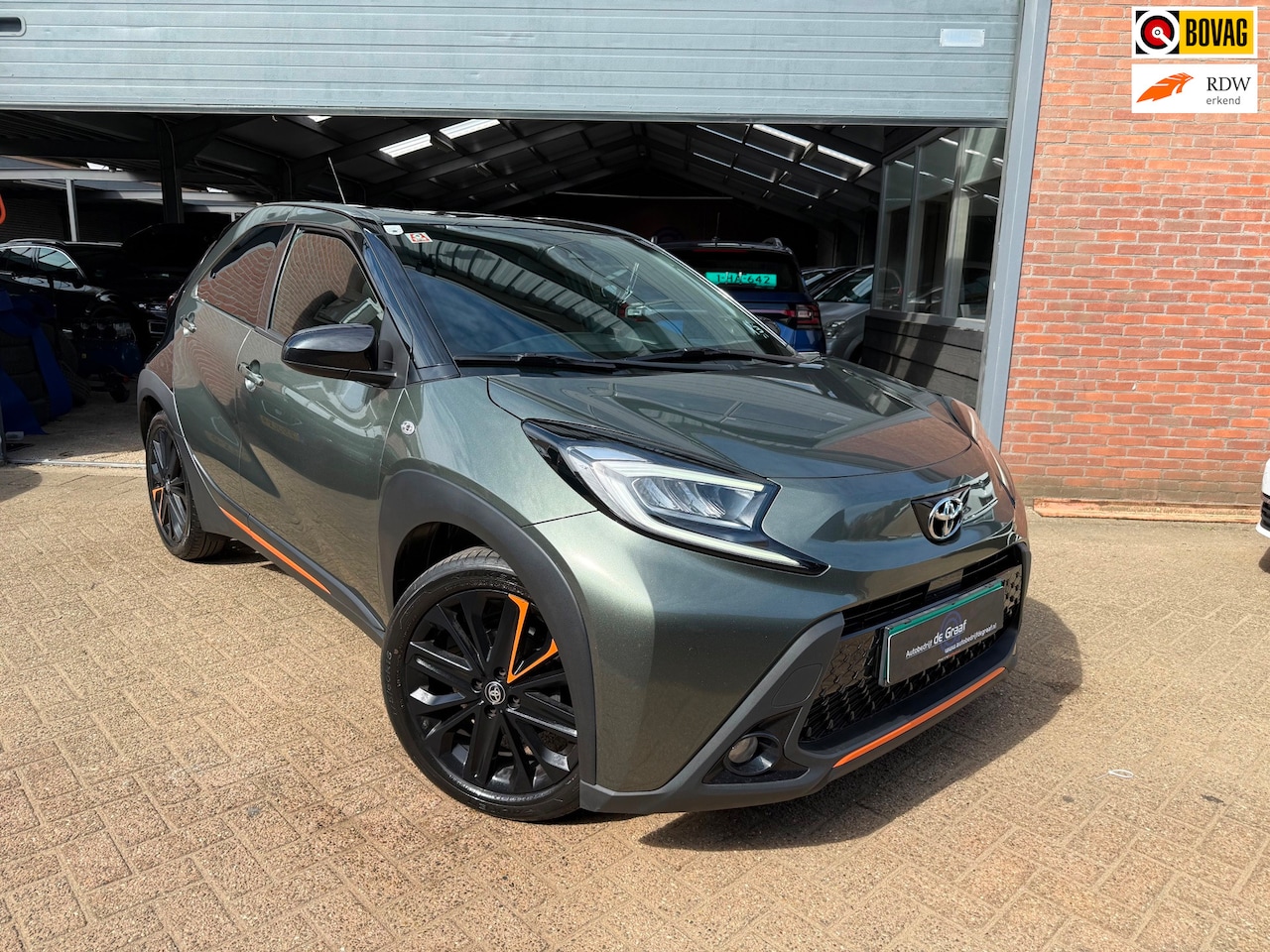 Toyota Aygo X - 1.0 VVT-i S-CVT PREMIUM JBL|ACC/NAVI/CAMERA/VOL!! - AutoWereld.nl