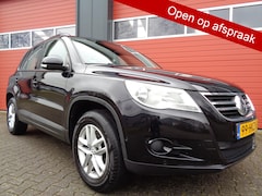 Volkswagen Tiguan - 1.4 TSI Comfort&Design 150PK Airco Cruise LMV 6-BAK Pano-Dak NL-Auto Trekhaak Max. trekgew