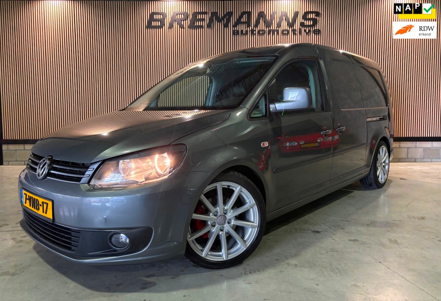 Volkswagen Caddy Maxi - 1.6 TDI / CarPlay / Leder interieur / - AutoWereld.nl