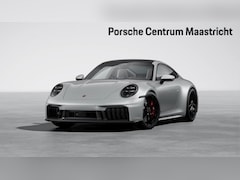 Porsche 911 - Carrera 4 GTS