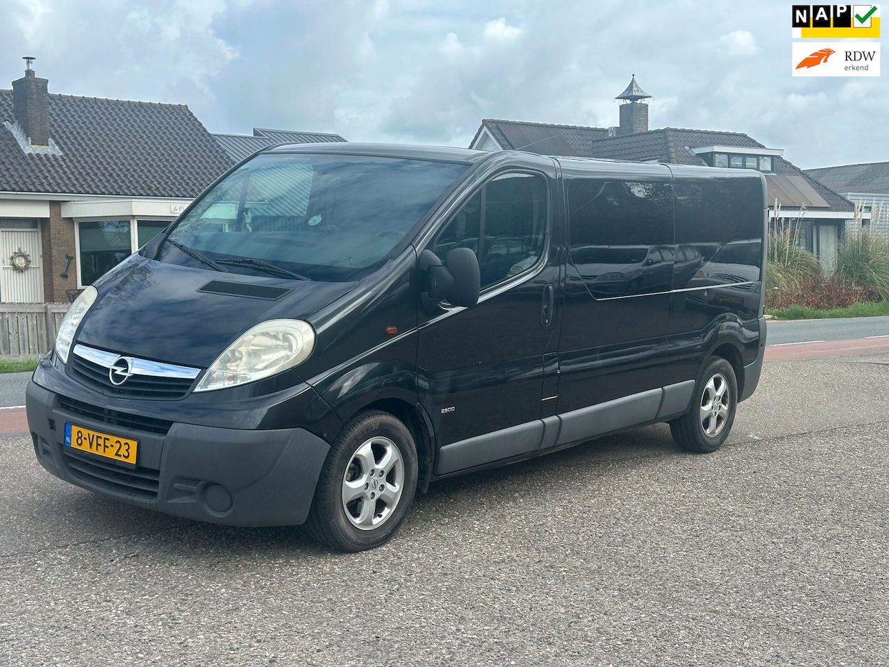 Opel Vivaro - 2.5 CDTI L2H1 DUBBELCAB/Nap/Airco/6Persoons - AutoWereld.nl