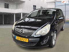 Opel Corsa - 1.4-16V Cosmo NAVI PSENSOR CRUISE 2 X SLEUTELS HALF LEDER