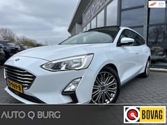 Ford Focus Wagon - 1.0 EcoBoost Titanium Business | Trekhaak | Stoel/Stuur Verwarming | Pano | Camera | Navi