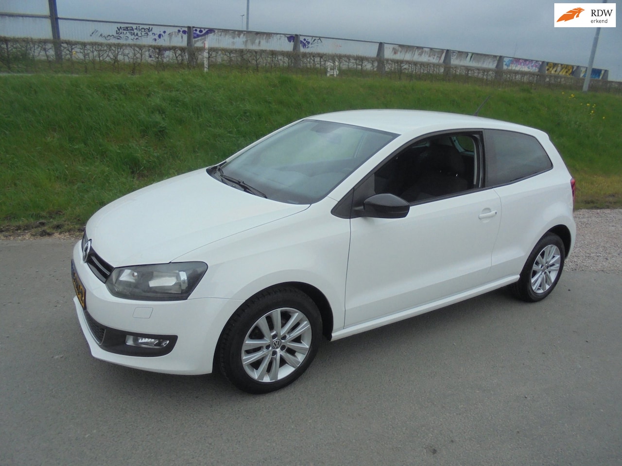 Volkswagen Polo - Volkswagen Polo 1.2 benzine airco lmv 169.000km - AutoWereld.nl