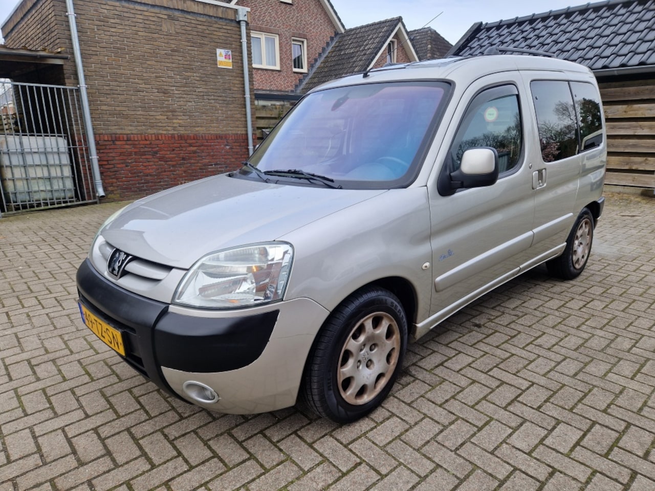 Peugeot Partner MPV - 1.6 Benzine/ Lpg / Met grote beurt! - AutoWereld.nl