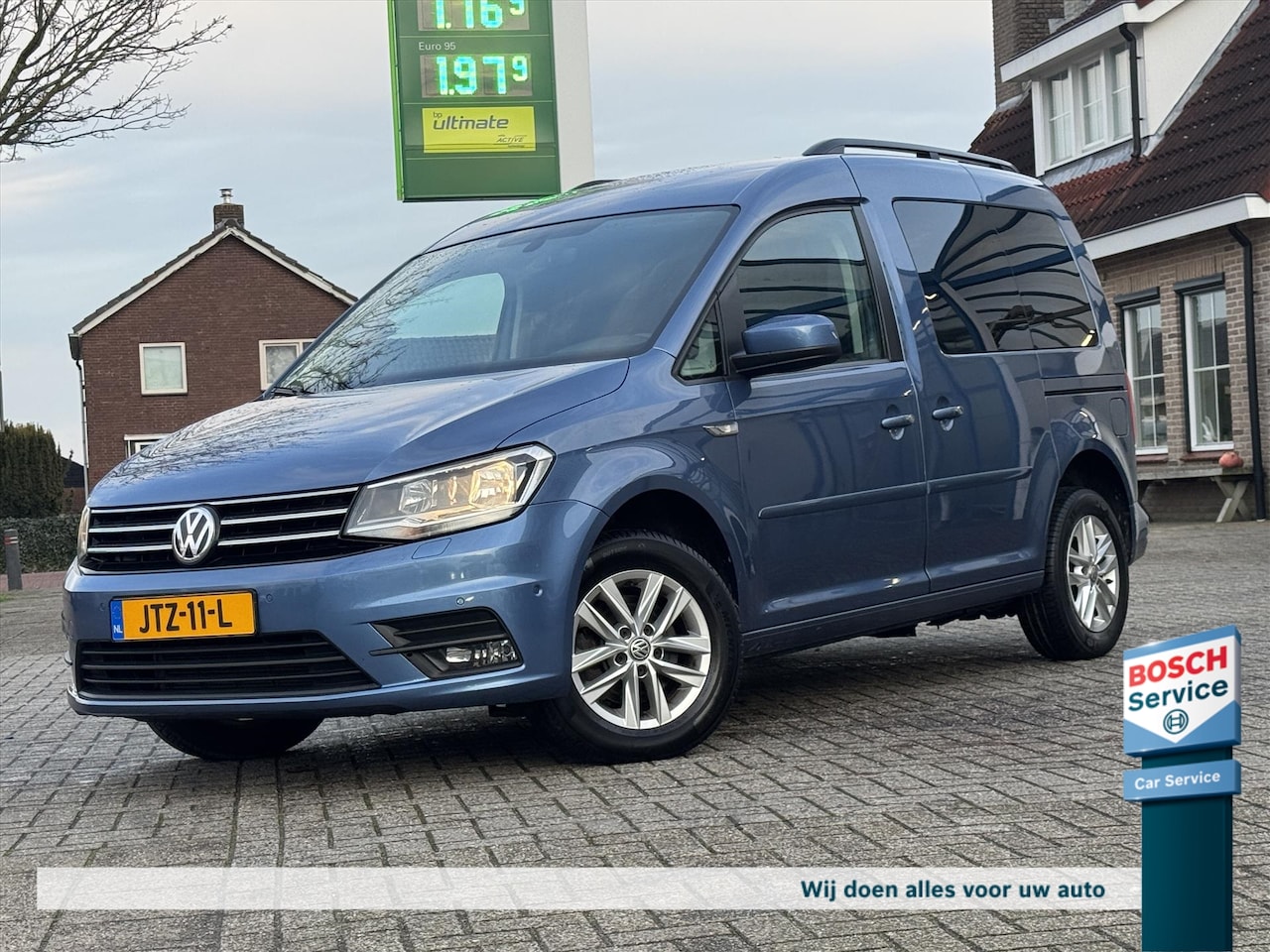 Volkswagen Caddy - Combi 1.0 TSI Comfortline / Carplay / Trekhaak / Stoelverwarming / Navi / Bleutooth / Crui - AutoWereld.nl
