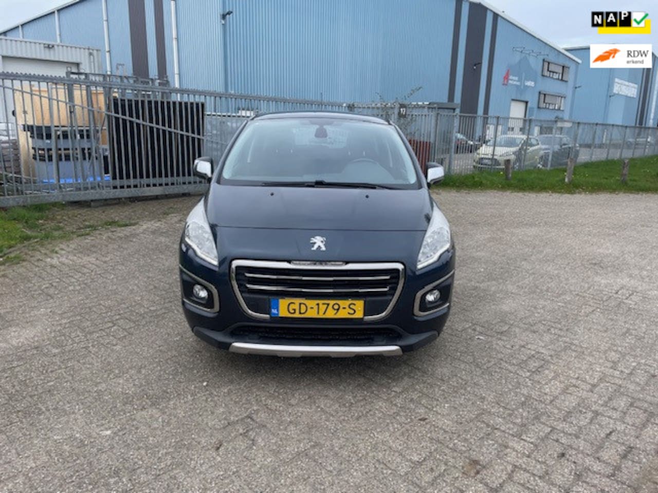 Peugeot 3008 - 1.2 PureTech Style Panorama Dak - AutoWereld.nl