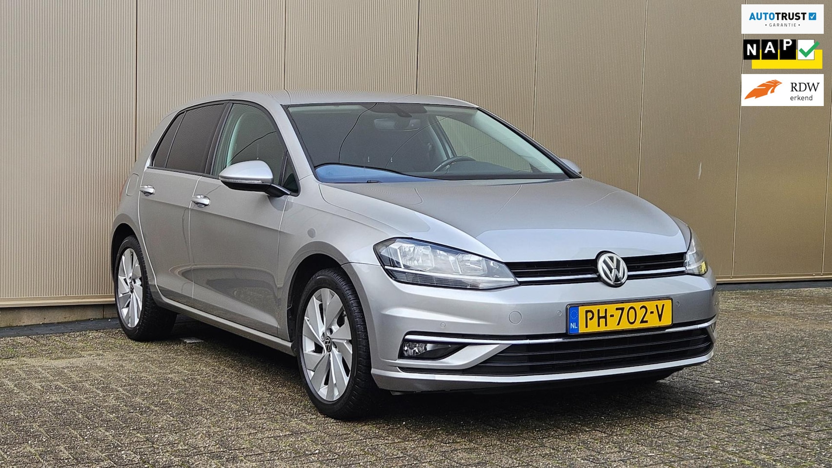 Volkswagen Golf - 1.0 TSI Comfortline 1.0 TSI Comfortline - AutoWereld.nl