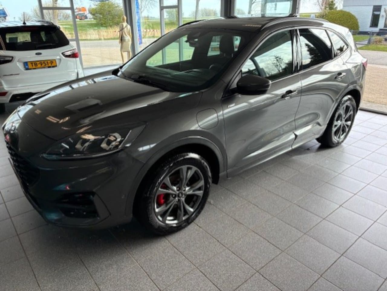 Ford Kuga - 2.5 PHEV ST-Line X vol opties ST-Line X - AutoWereld.nl