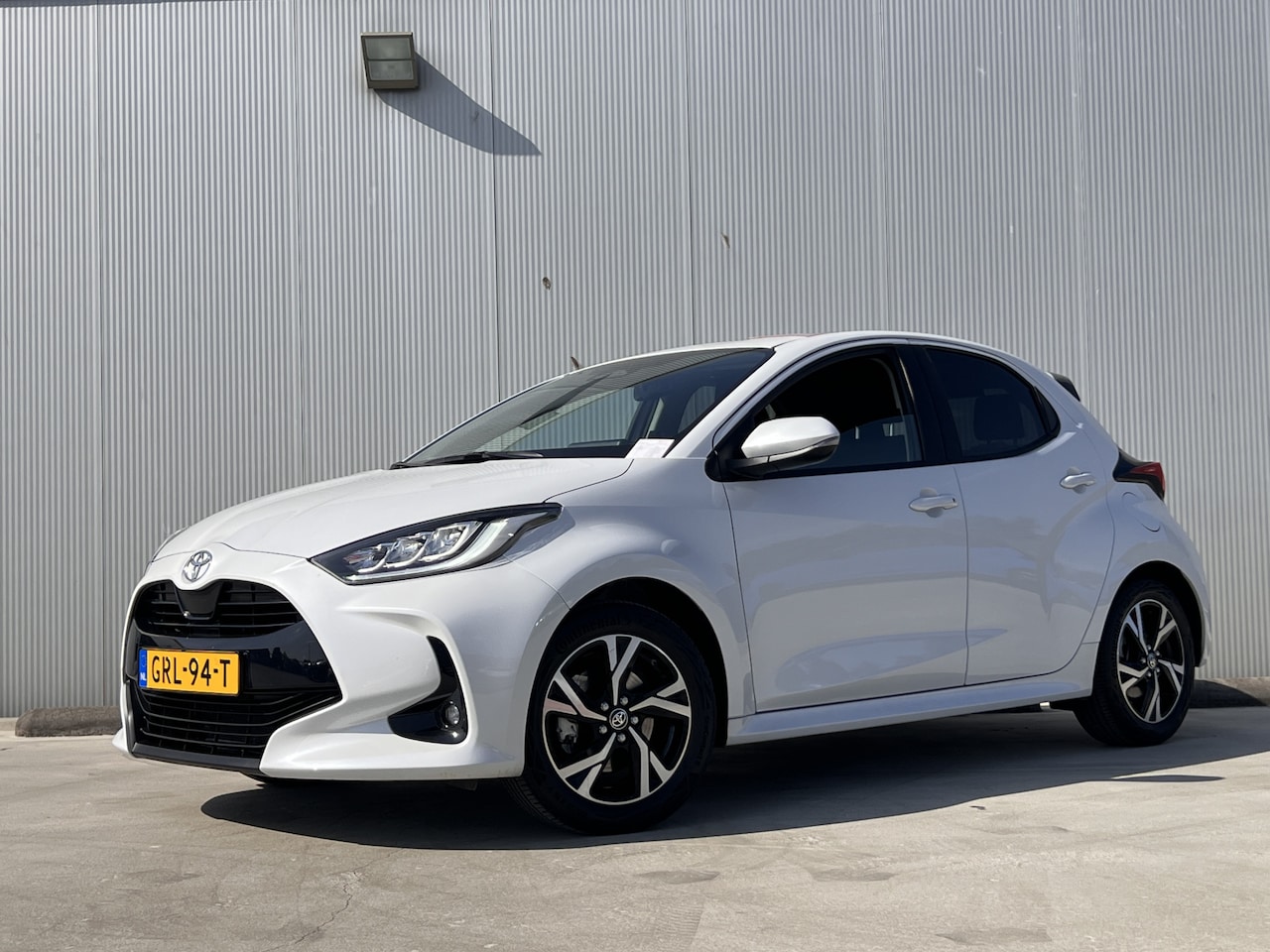 Toyota Yaris - 1.5 Hybrid 115 First Edition Automaat - AutoWereld.nl