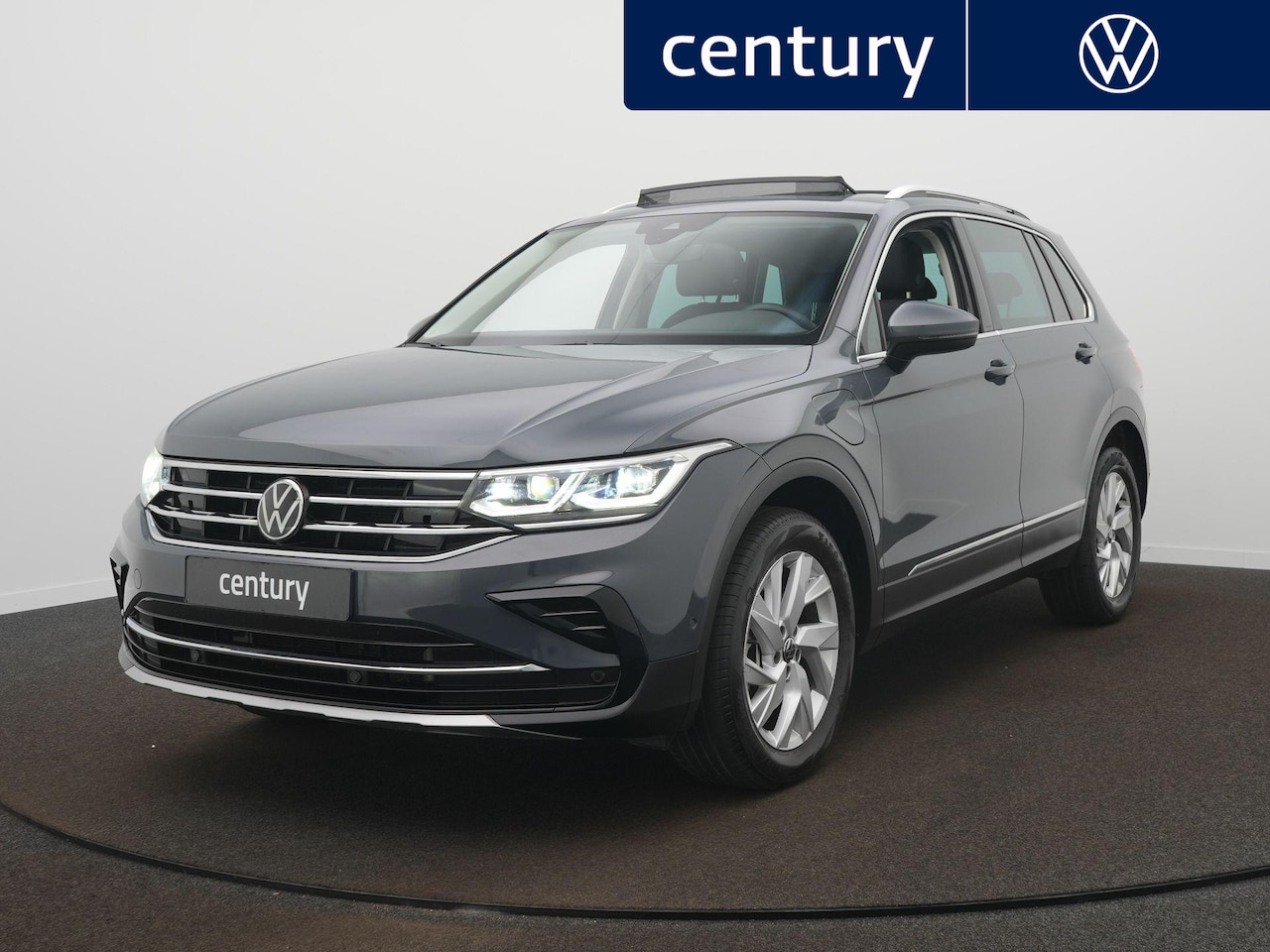 Volkswagen Tiguan - 1.4 TSI eHybrid Elegance / Panodak / Camera / Navi / Elek. klep - AutoWereld.nl
