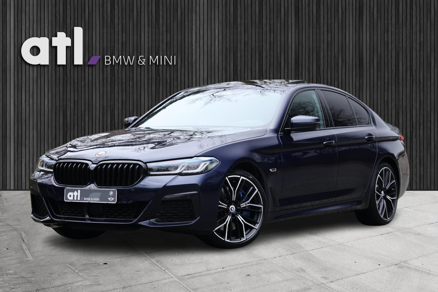 BMW 5-serie - 545e xDrive High Executive Edition M-Sport Pro | HUD | M Multifunctionele stoel | Elektr. - AutoWereld.nl