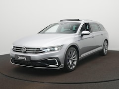 Volkswagen Passat Variant - 1.4 TSI PHEV GTE Highline Automaat - 360 camera - Trekhaak - Panoramaschuif-kanteldak - Na