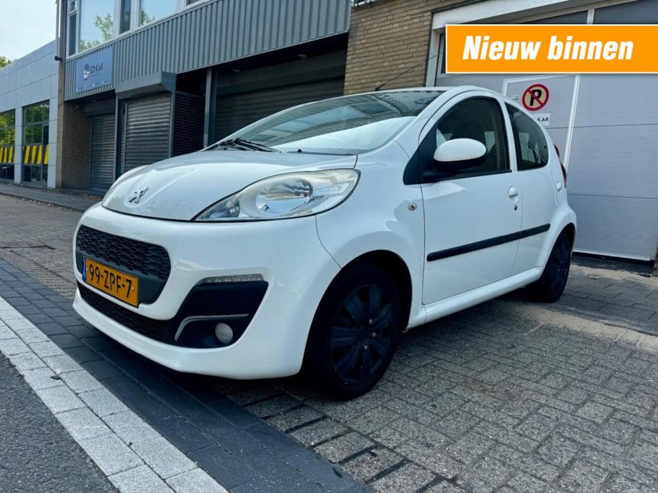 Peugeot 107 - 1.0 Active AIRCO 5DRS NETTE AUTO NAP APK BIJ AFLEVERING - AutoWereld.nl