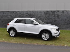 Volkswagen T-Roc - 1.5 TSI Automaat Navi parkeer-camera