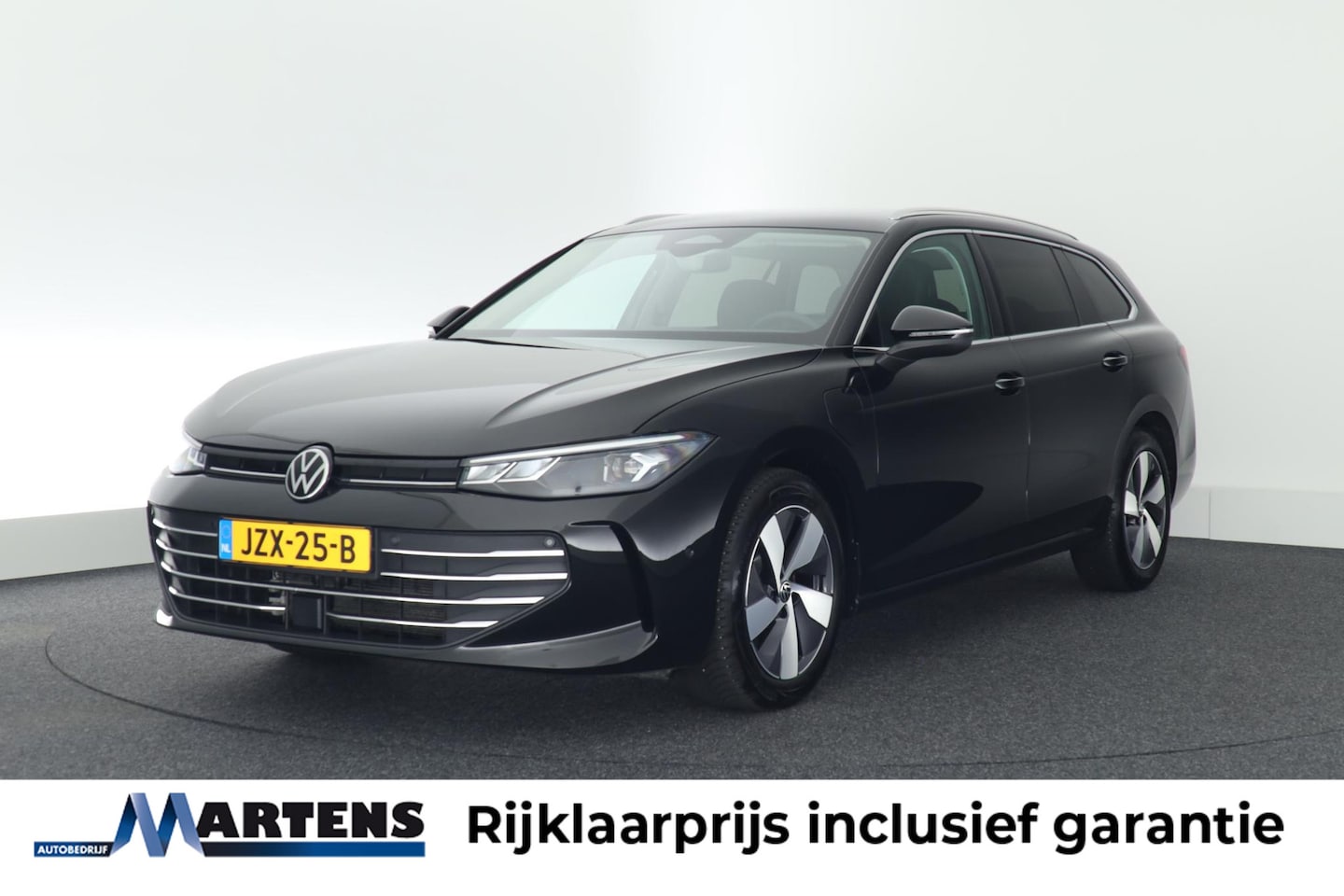 Volkswagen Passat Variant - 1.5 eHybrid 204pk Business Trekhaak Camera Leder/Alcantara Stoel+ Stuurverwarming Massage - AutoWereld.nl
