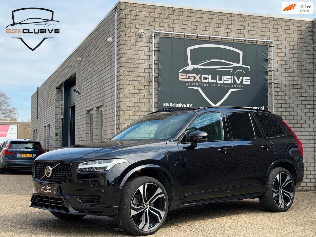 Volvo XC90 - 2.0 T8 Recharge AWD R-Design PANO|HUD|360CAMERA|ACC|H&K - AutoWereld.nl
