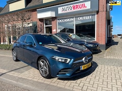 Mercedes-Benz A-klasse - 180 Business Solution AMG Aut.|NL-auto|Virual Cockp.|Carbon inleg|Navi|Camera|Super Sporti