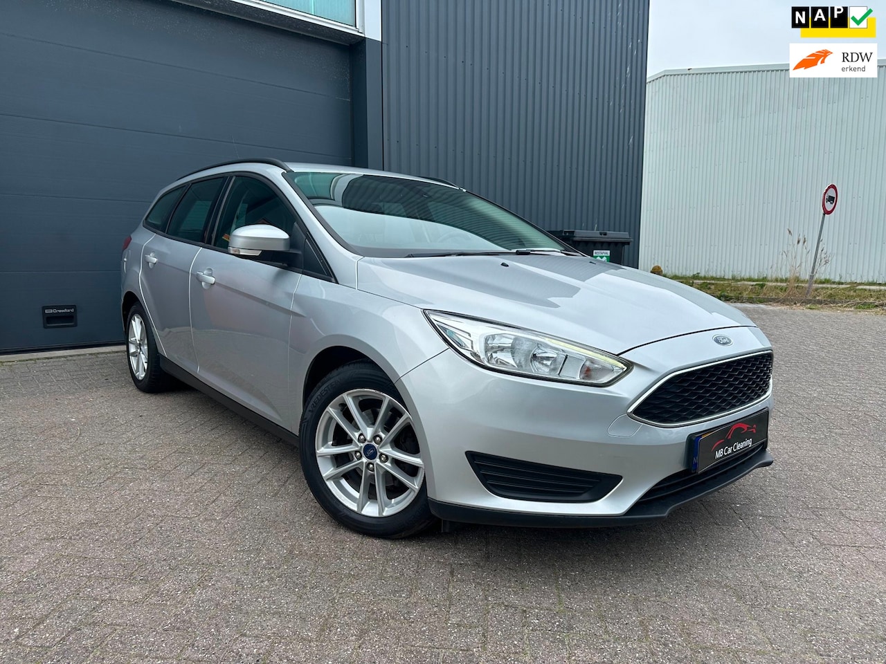 Ford Focus Wagon - 1.0 Trend Edition 1.0 Trend Edition - AutoWereld.nl