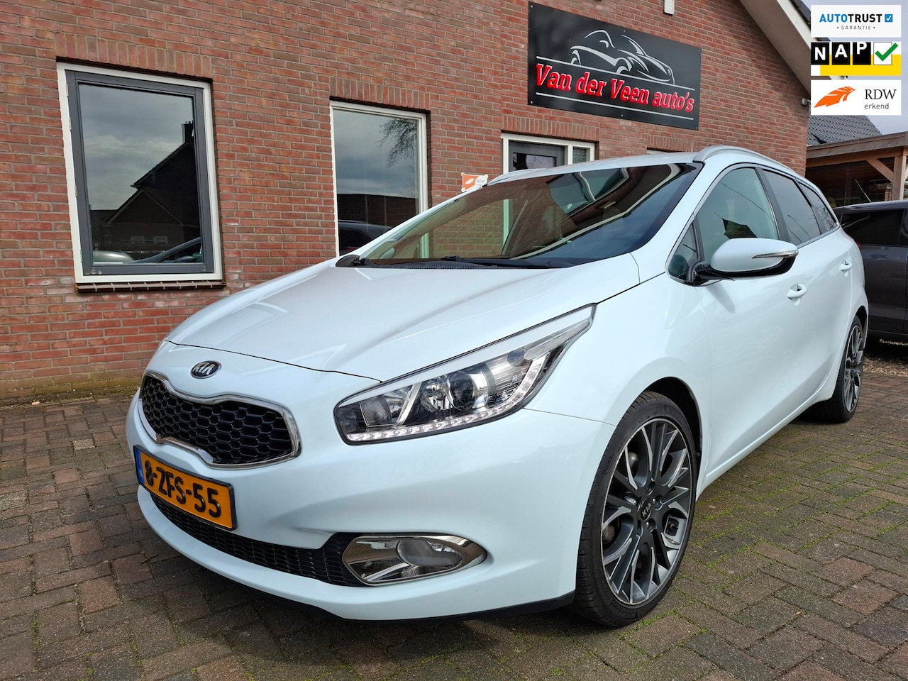 Kia Cee'd Sportswagon - 1.6 GDI BusinessLine. Navi, stuur-/stoelverw, camera, cruise. Dealer onderhouden. Prijs in - AutoWereld.nl