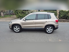 Volkswagen Tiguan - 1.4 TSI Cruise control*trekhaak*ECC*lichtmetaal*Camera