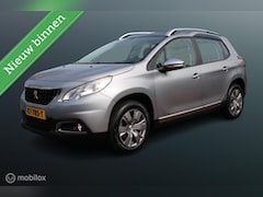 Peugeot 2008 - 1.2 PureTech Blue Lion 110 pk, Trekhaak, Panorama dak, Pdc, App connect, Navi, Cruise, Air