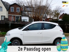 Lancia Y(psilon) - Ypsilon 0.9 TwinAir Elefantino Plus 80pk 1e eig. Automaat Airco 81.000km