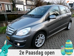Mercedes-Benz B-klasse - 200 136pk Airco Navi Trekhaak 1500kg. 2e eig