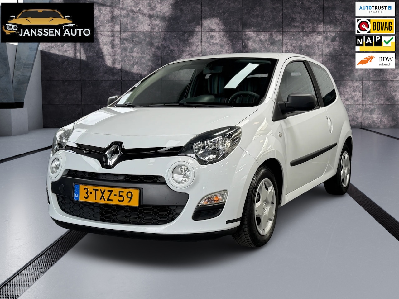 Renault Twingo - 1.2 16V Parisienne | Airco | Bleuthooth | Isofix | NL Auto | NAP - AutoWereld.nl