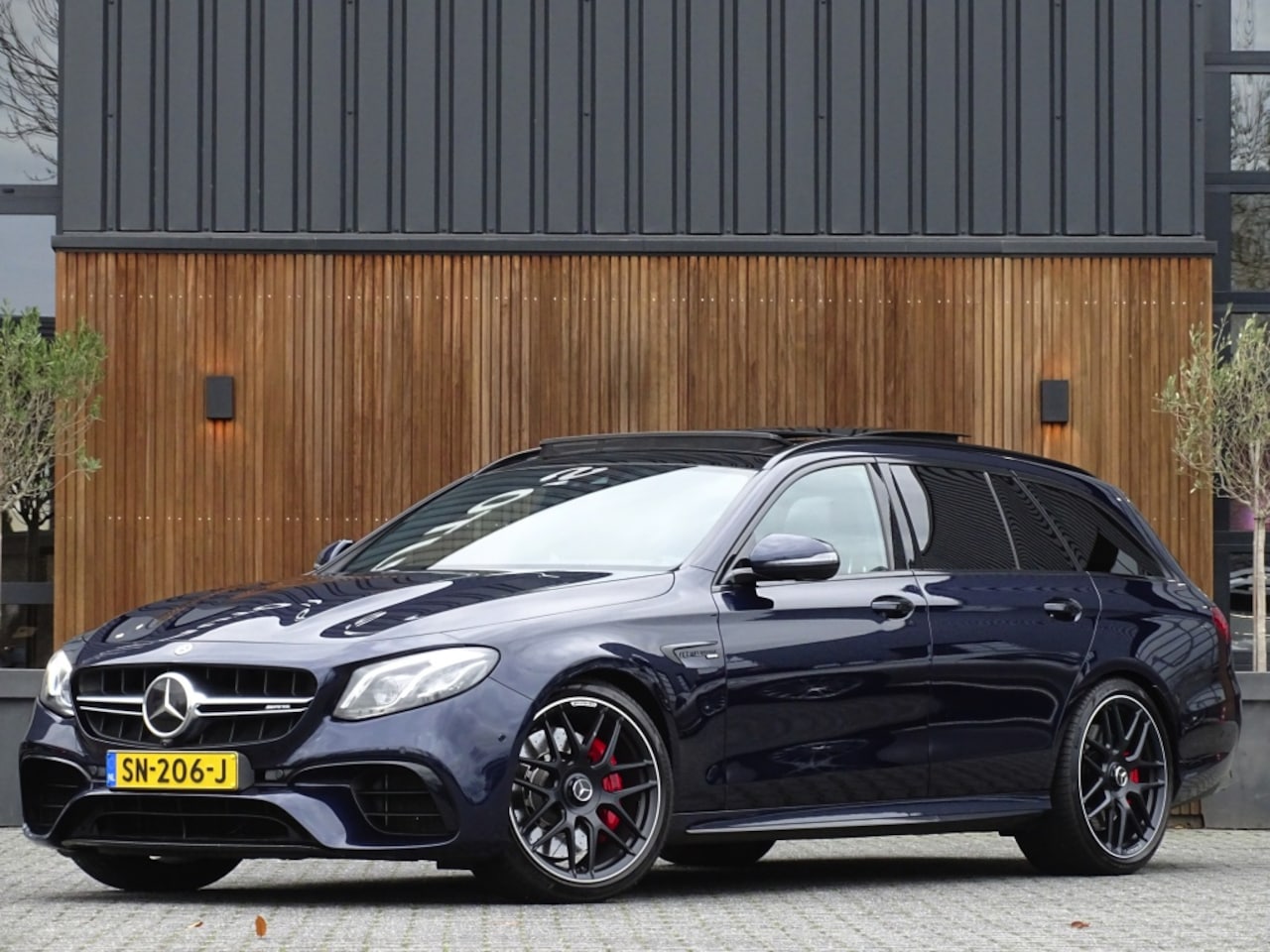 Mercedes-Benz E-klasse Estate - E63s AMG V8 613PK 4-Matic / Carbon / Pano / 360 / Head-Up - AutoWereld.nl