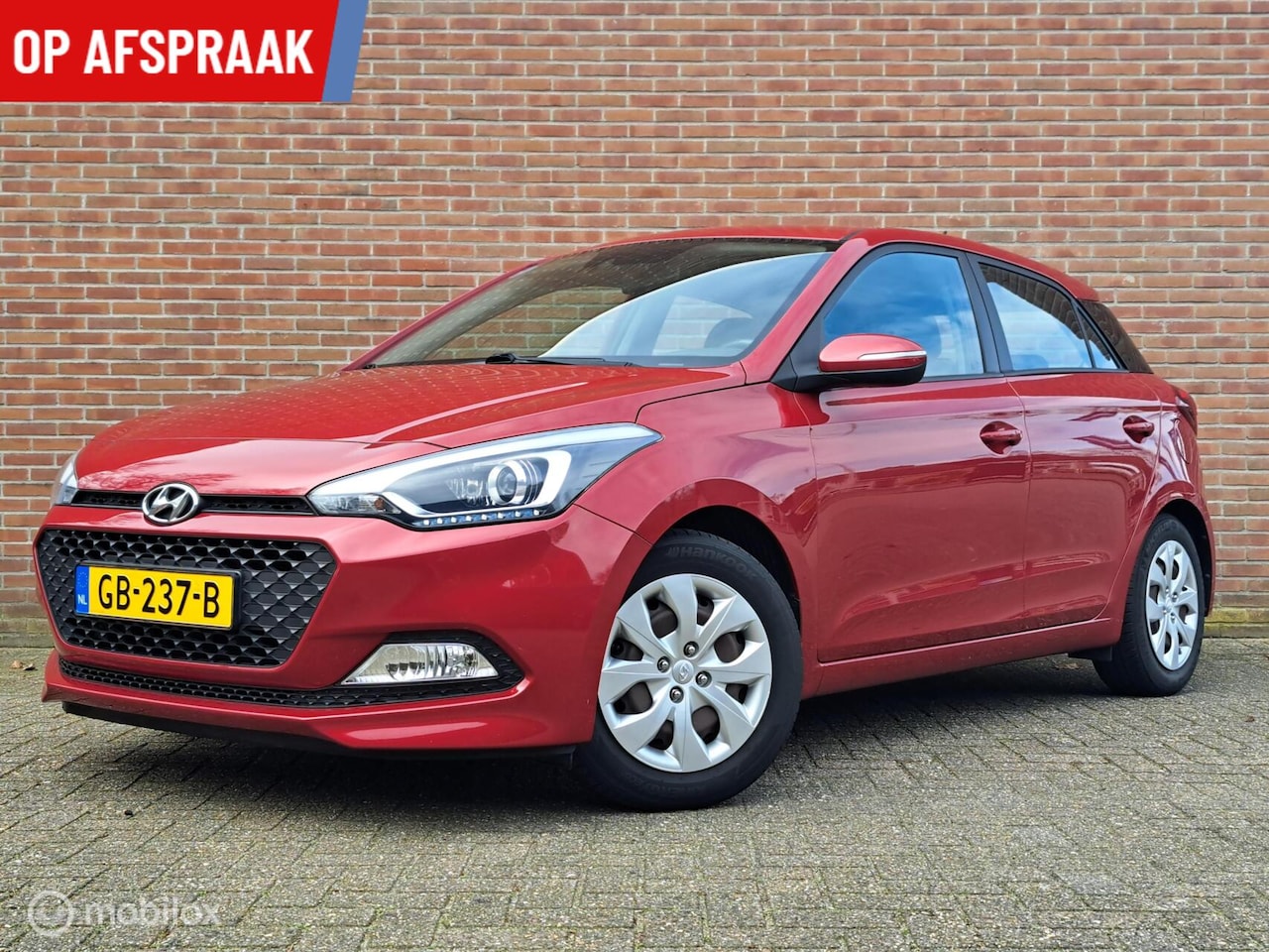 Hyundai i20 - 1.2 HP Business Edition/AIRCO/CRUISE - AutoWereld.nl