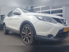 Nissan Qashqai - 1.2 Premier Edition