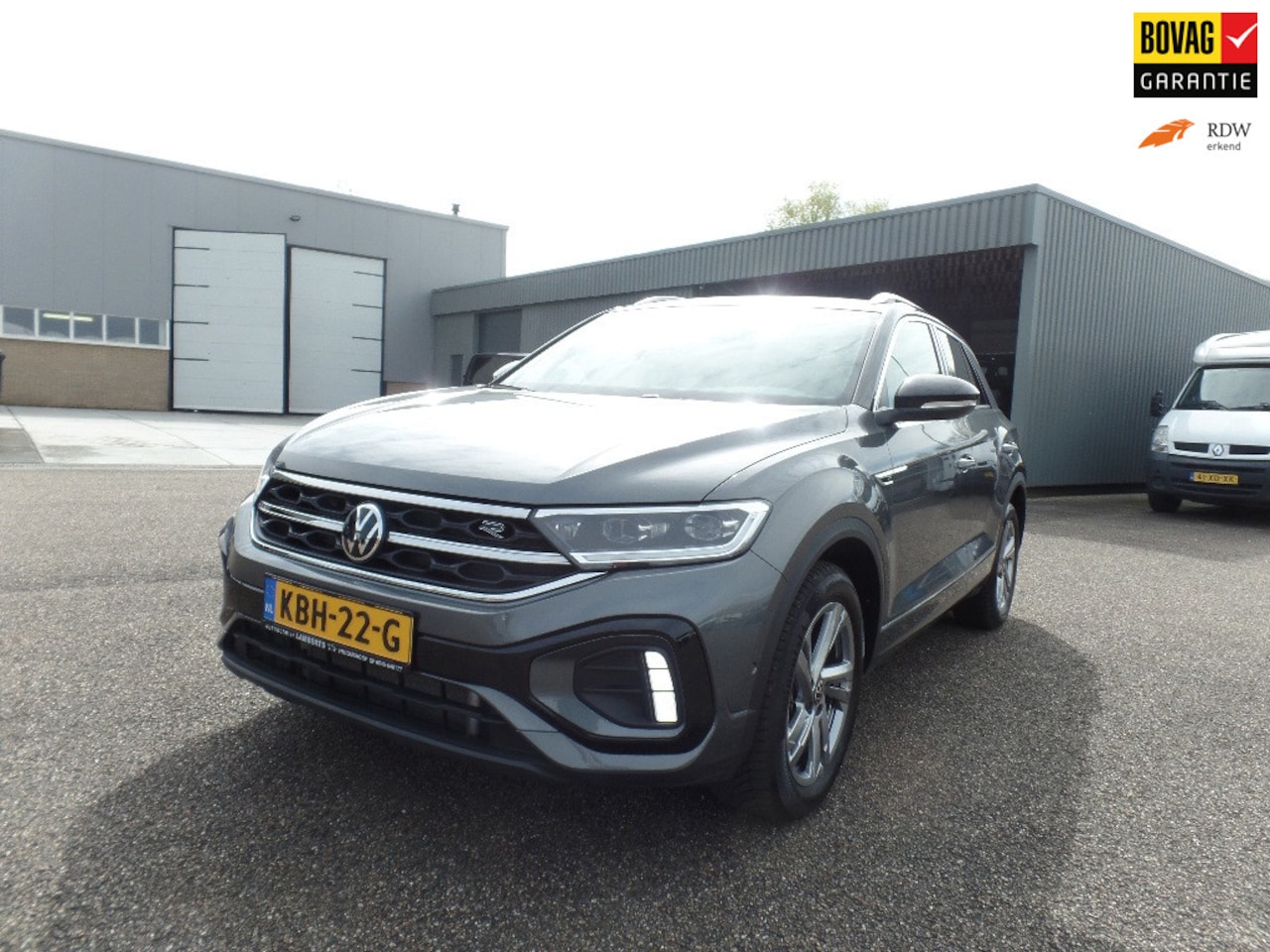 Volkswagen T-Roc - 1.5 TSI R-Line Edition AUTOMAAT TREKHAAK 2025 - AutoWereld.nl