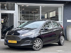 Ford Fiesta - 1.0 Style ORGINEEL NL / NAP / NAVI / AIRCO / LAGE KM