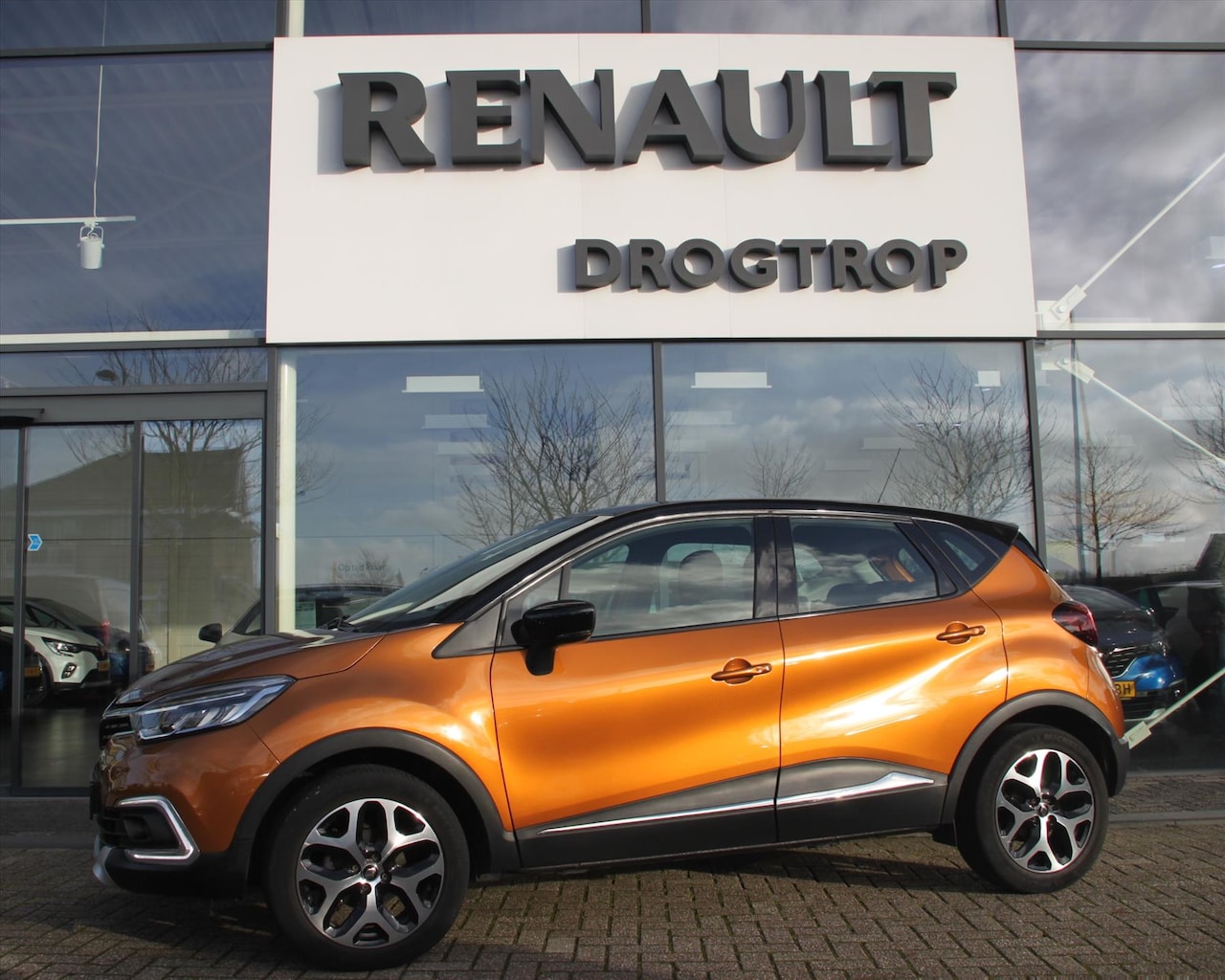 Renault Captur - 90PK-DYNAMIQUE-72DKM-NAVI-CLIMA-CRUISE-TREKH- - AutoWereld.nl