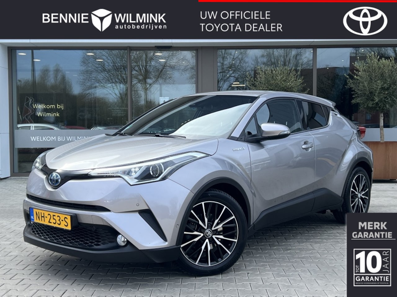 Toyota C-HR - 1.8 Hybrid Executive | Trekhaak | PDC | Navi - AutoWereld.nl