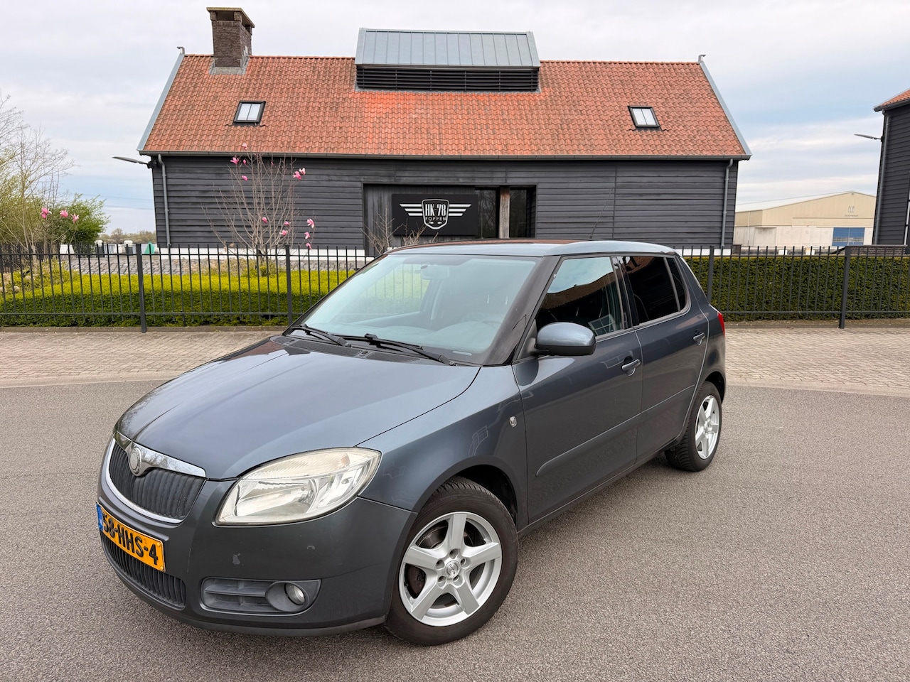 Skoda Fabia - 1.4-16V Ambiente 5 DEURS AIRCO CR.CONTR APK 4-2027 - AutoWereld.nl