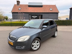 Skoda Fabia - 1.4-16V Ambiente 5 DEURS AIRCO CR.CONTR APK 4-2027