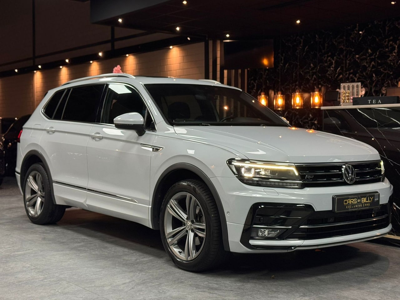 Volkswagen Tiguan Allspace - 1.5 TSI Highline Business R 7P|PANO|STOELMAS|CRUISE|NAVI - AutoWereld.nl