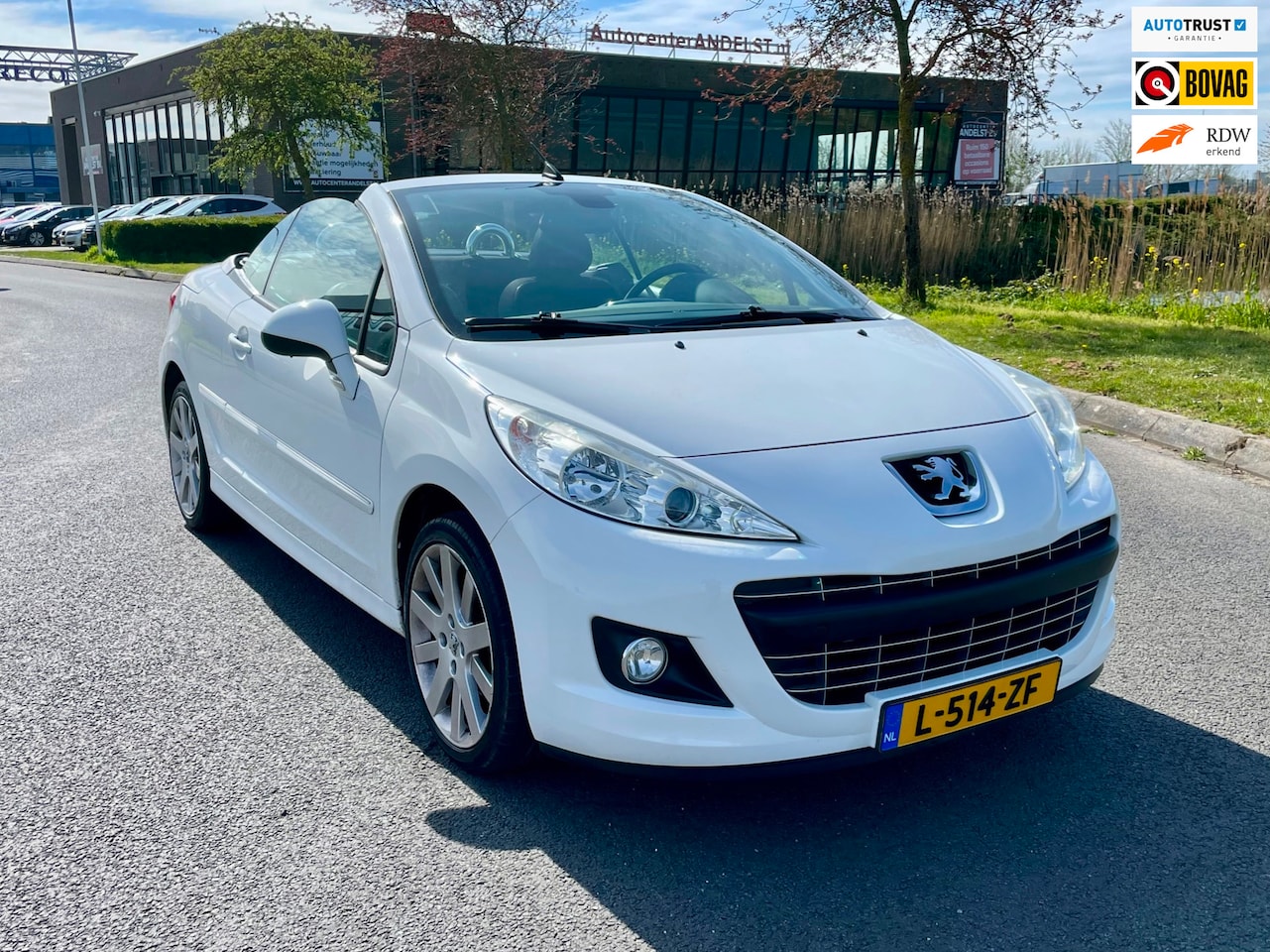 Peugeot 207 CC - 1.6 VTi Griffe 1.6 VTi Griffe, Cabrio, Pdc, Elektr ramen, Lmv, Climate control, Mooie kilometerstand! - AutoWereld.nl