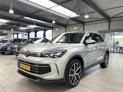 Volkswagen Tiguan - 1.5 eHybrid 204 pk Life Edition | Trekhaak | 360° Camera | 20" | Adapt. cruise | El. a. kl