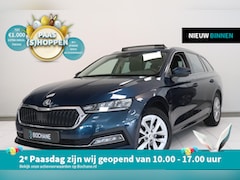 Skoda Octavia Combi - 1.5 e-TSI Business Edition Plus | Panoramadak | Camera | Trekhaak | AppleCarplay AndroidAu