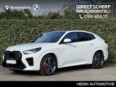 BMW iX2 - eDrive20 | M-Sport Pro | 19'' | Panorama | Driv. Ass. Prof. | Head-Up | Stoelverw. | Getin