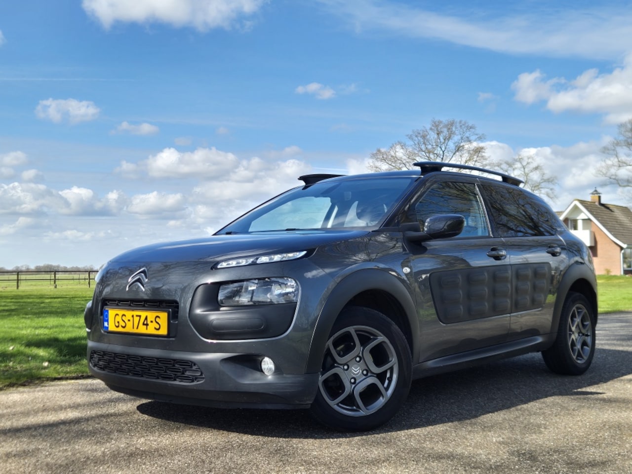 Citroën C4 Cactus - 1.2 e-VTi AUTOMAAT (Lees tekst aub!!!!!!!) - AutoWereld.nl