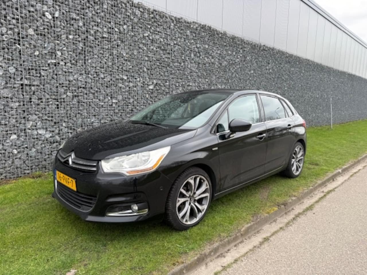 Citroën C4 - 1.6 VTi Exclusive PANO - AutoWereld.nl