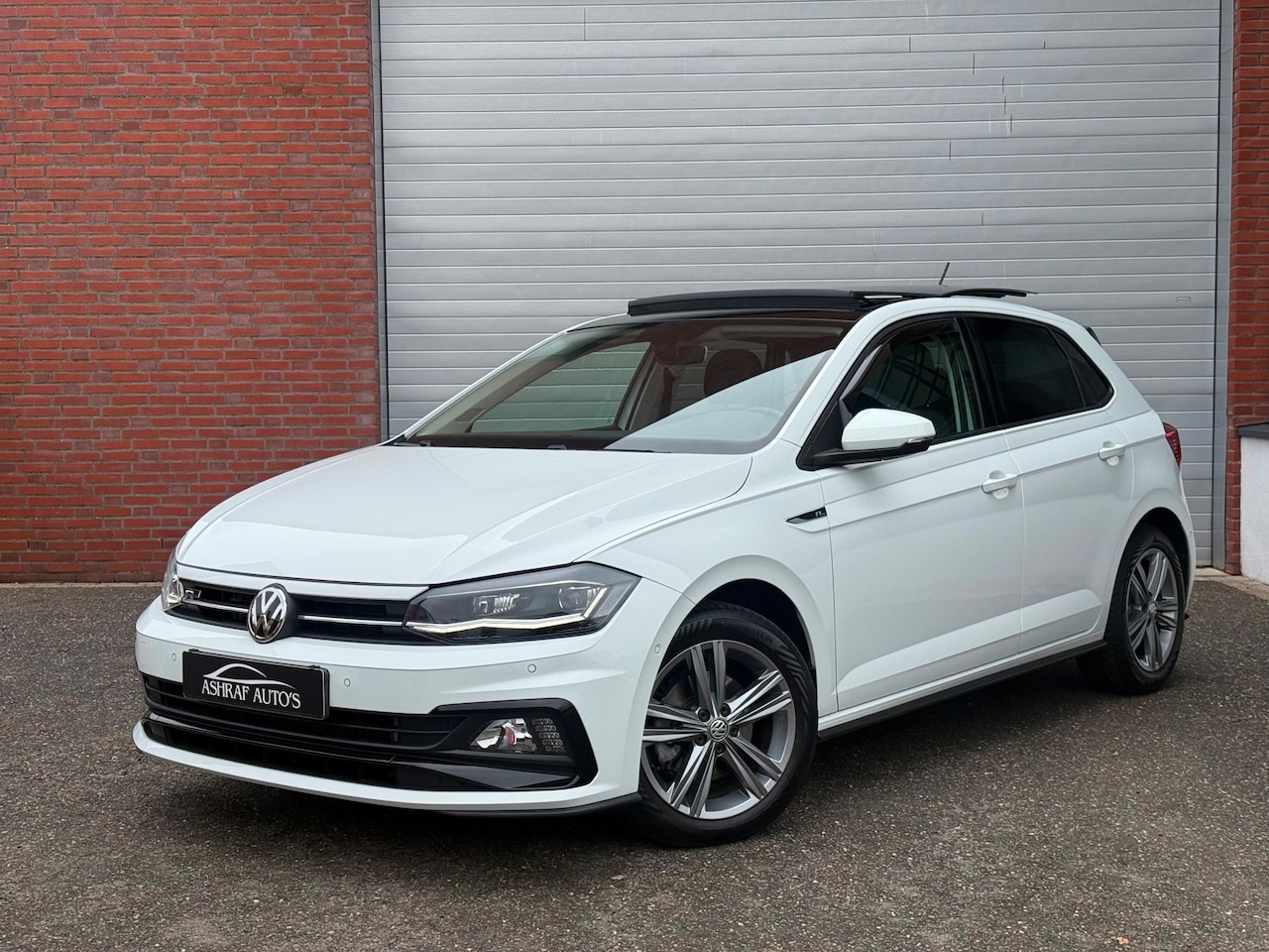 Volkswagen Polo - 1.5 TSI Highline Business R| PANO| NAVI| CAMERA - AutoWereld.nl