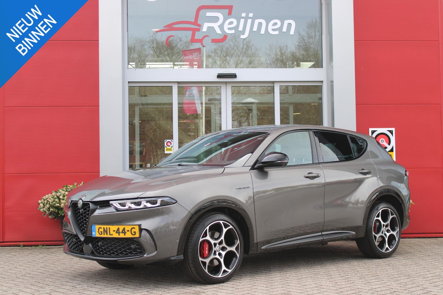 Alfa Romeo Tonale - 1.5T Hybrid 160PK VELOCE | PREMIUM PACK: LEDEREN BEKLEDING/GEVENTILEERDE VOORSTOELEN/4-VOU - AutoWereld.nl